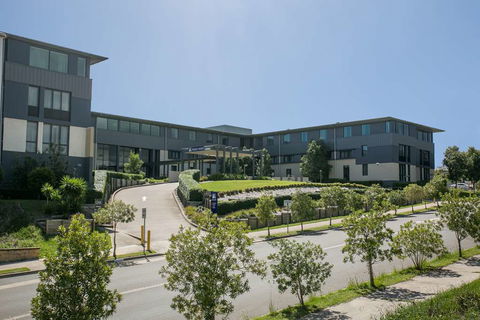 Alpha Hotel Eastern Creek - Holiday Cairns 0