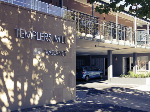 Mercure Orange - Holiday Cairns 0