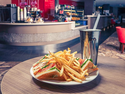 Mercure Orange - Holiday Cairns 2