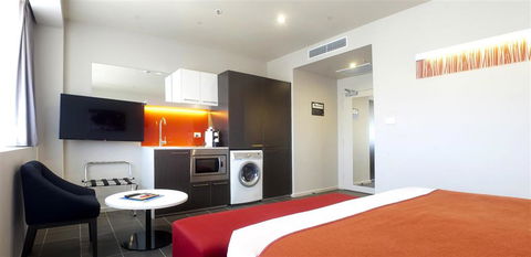 Abode Woden - Holiday Cairns 2