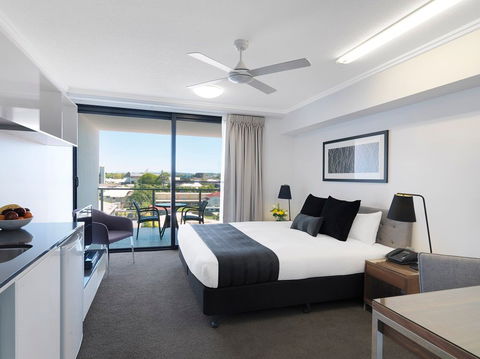 Oaks Carlyle - Holiday Cairns 2