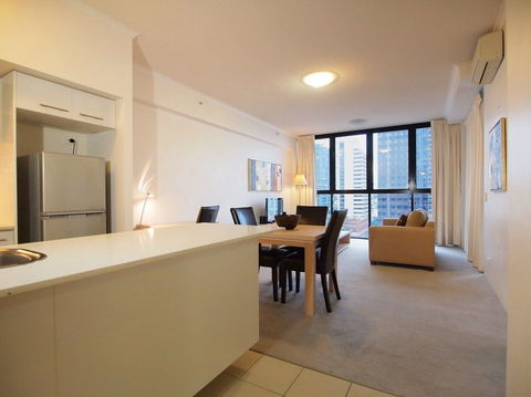 IStay RiverCity - Holiday Cairns 2