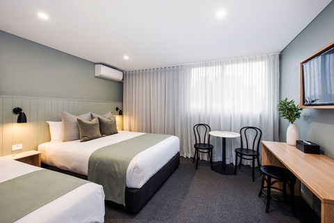 Aden Hotel Mudgee - Holiday Cairns 1