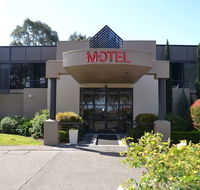 Dingley International Hotel - Holiday Cairns