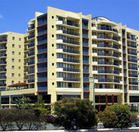 Springwood Tower Apartment Hotel - Holiday Cairns