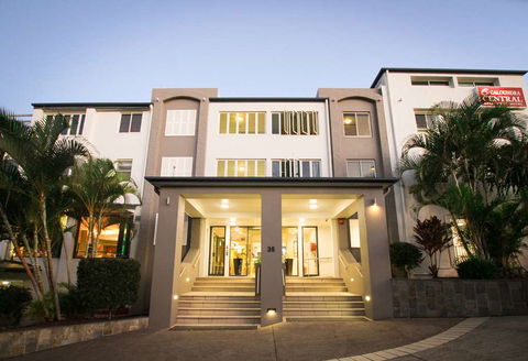 Caloundra Central Apartment Hotel - Holiday Cairns 1