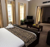 The Clarendon Hotel - Holiday Cairns