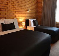 Avondel Motor Inn - Holiday Cairns
