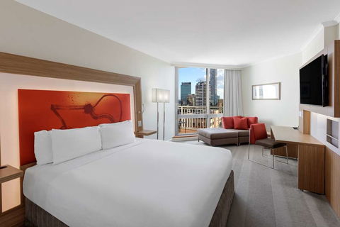 Amora Hotel Brisbane - Holiday Cairns 1