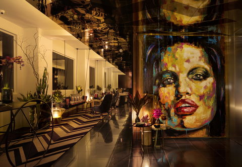 Adelphi Hotel - Holiday Cairns 2