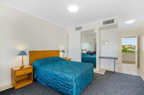 Madison Ocean Breeze - Holiday Cairns 1