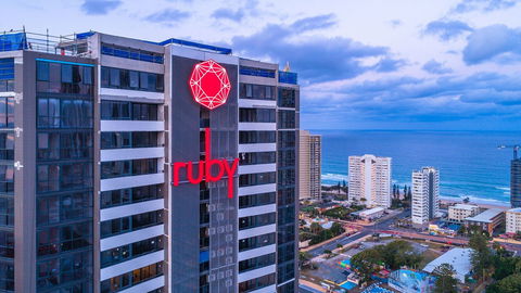 Arise Ruby Gold Coast - Holiday Cairns 0