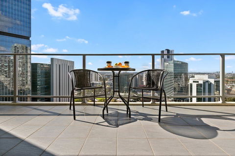 Astra Apartments Parramatta - Holiday Cairns 0