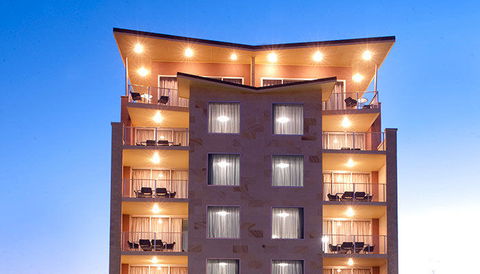 CBD Executive Apartments - Holiday Cairns 0