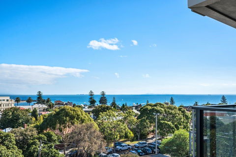 Anchorage Apartments Hampton - Holiday Cairns 1