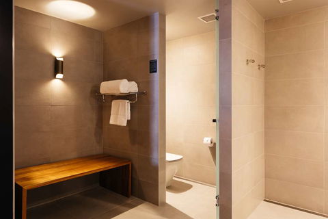 Macq 01 Hotel - Holiday Cairns 2