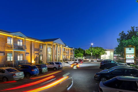 Adelaide Inn - Holiday Cairns 0