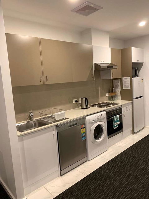 Adelaide Dress Circle Apartments - Holiday Cairns 2