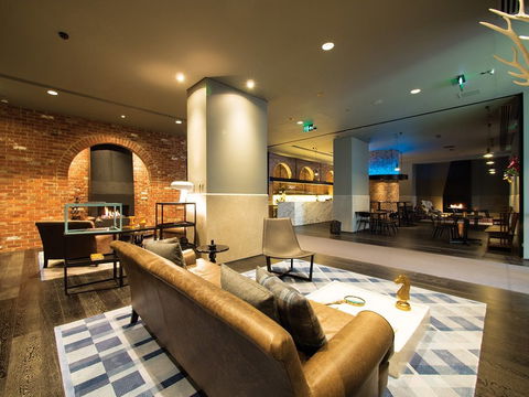 WRAP on Southbank - Holiday Cairns 1