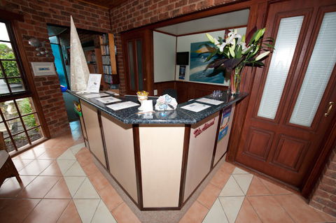 Admiral Motor Inn - Holiday Cairns 1