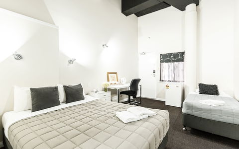 Airport Hotel Sydney - Holiday Cairns 5