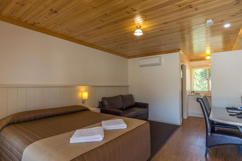 Black Gold Country Cabins and Motel - Holiday Cairns 4