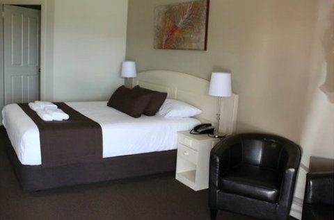 The Bowen Inn Motel - Holiday Cairns 5