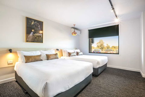 Cheeky Squire Hotel by Nightcap - Holiday Cairns 1