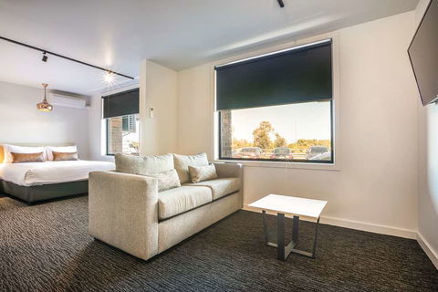 Cheeky Squire Hotel by Nightcap - Holiday Cairns 2