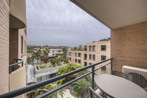 Adina Apartment Hotel Coogee - Holiday Cairns 6