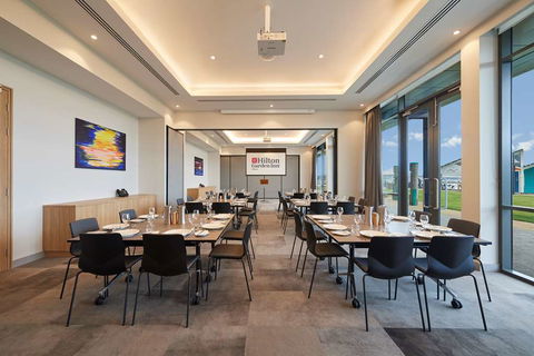 Hilton Garden Inn Albany - Holiday Cairns 12