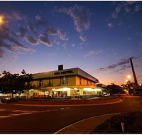 Isa Hotel - Holiday Cairns