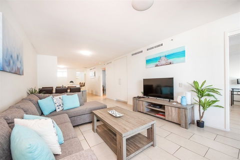 Lanai Riverside Apartments - Holiday Cairns 3