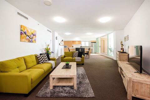 Lanai Riverside Apartments - Holiday Cairns 5