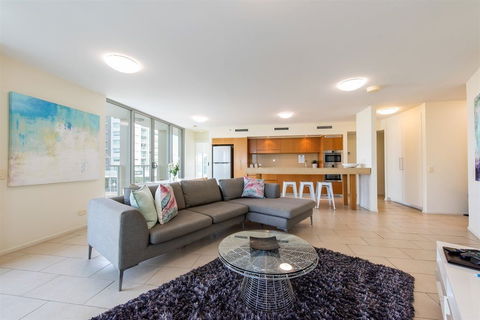 Lanai Riverside Apartments - Holiday Cairns 7