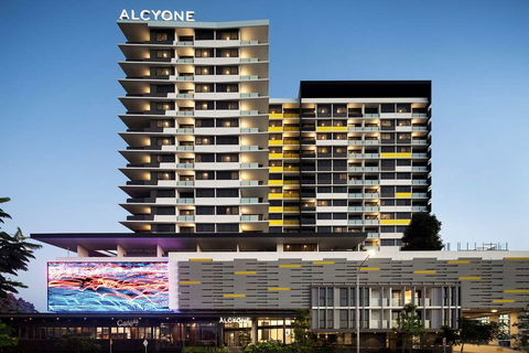 Alcyone Hotel Residences - Holiday Cairns 1