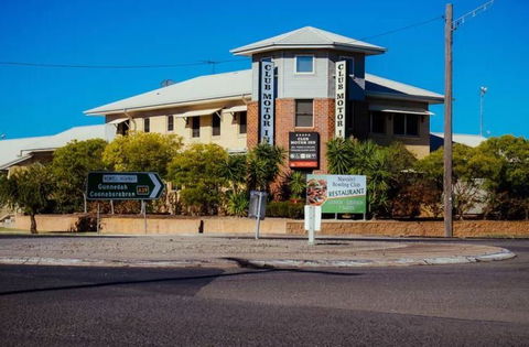 MAS Country Club Motor Inn - Holiday Cairns 0