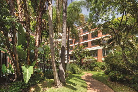 Adina Apartment Hotel Sydney Surry Hills - Holiday Cairns 2