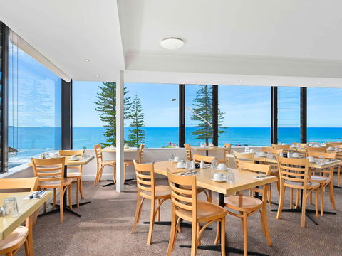 Ibis Styles Port Macquarie - Holiday Cairns 2
