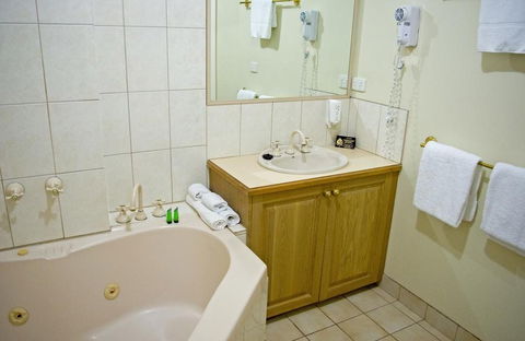 Admiralty Inn - Holiday Cairns 2