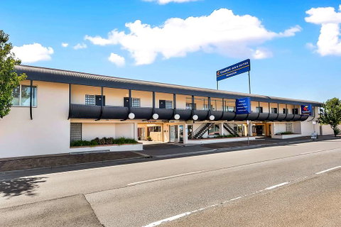 Comfort Inn Manhattan - Holiday Cairns 0