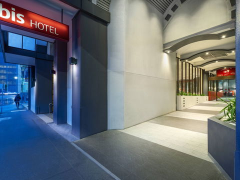Ibis Hotel - Holiday Cairns 0
