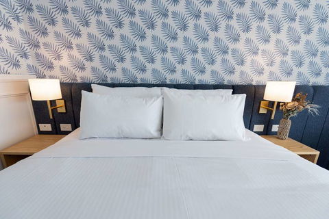 The Beachcomber Hotel & Resort - Holiday Cairns 2