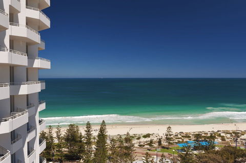 Rendezvous Hotel Perth Scarborough - Holiday Cairns 0