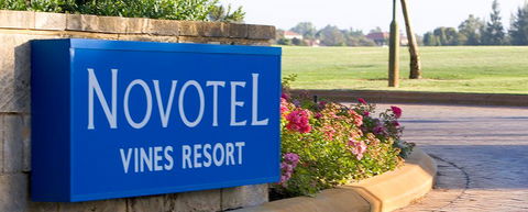 Novotel Swan Valley Vines Resort Hotel - Holiday Cairns 1