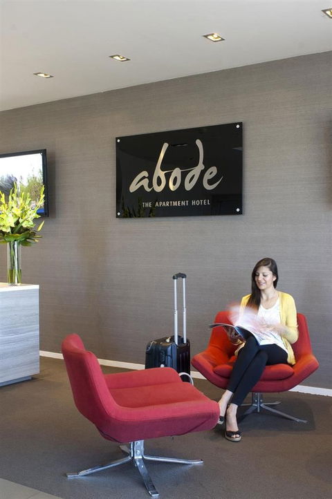 Abode Gungahlin - Holiday Cairns 1