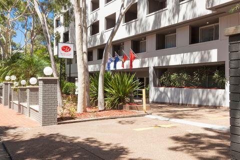 Metro Aspire Hotel Sydney - Holiday Cairns 1