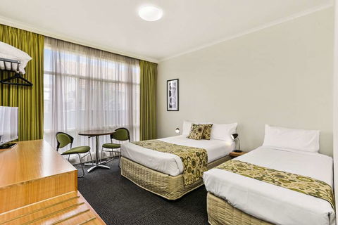 Comfort Inn Botanical - Holiday Cairns 6