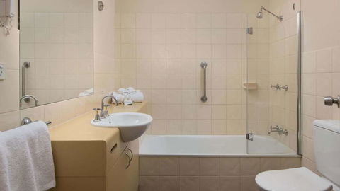 Country Club Villas - Holiday Cairns 3