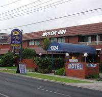 Hume Villa Motor Inn - Holiday Cairns